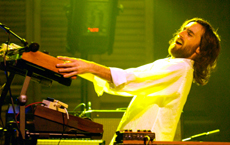 ParticleÂ´s keyboardist Steve Molitz plays on his setup that surrounds him on all sides.  The instrumental band improvises parts of songs and is infamous for hours-long concerts.