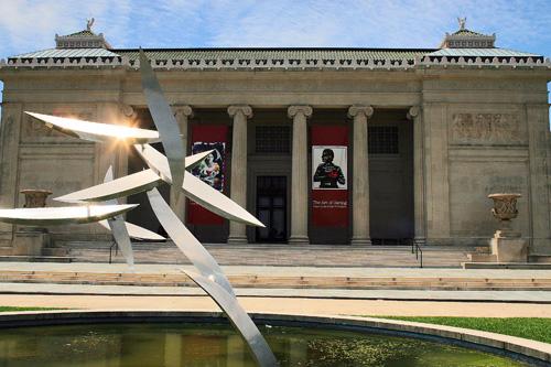 The New Orleans Museum of Art , nestled away in the serene City Park, offers free admission to Louisiana residents and students of local colleges. It features rotating special exhibitions, a permanent collection of more than 40,000 pieces of art and air conditioning.