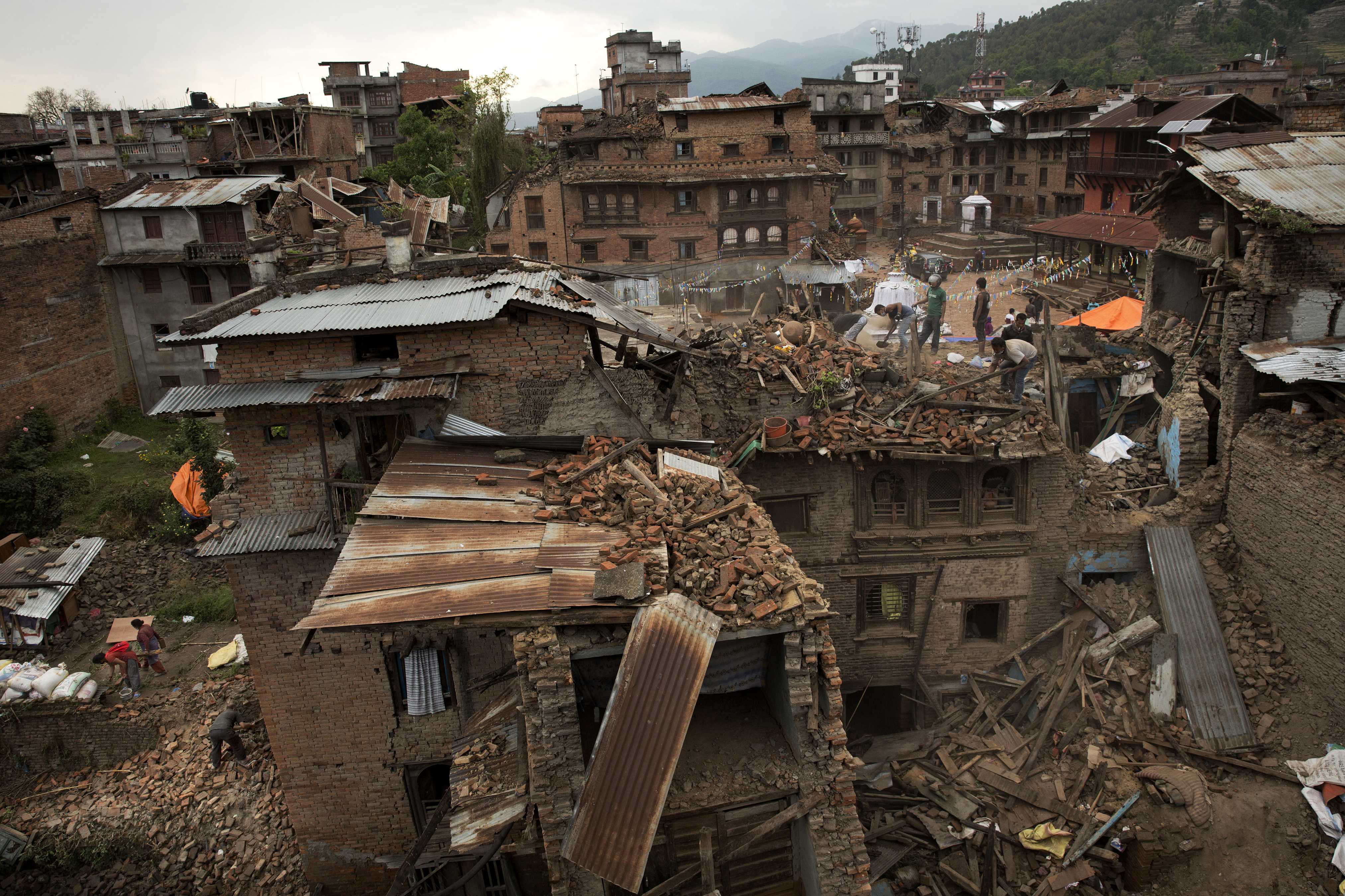 7.8 magnitude earthquake dismantles Nepal The Maroon