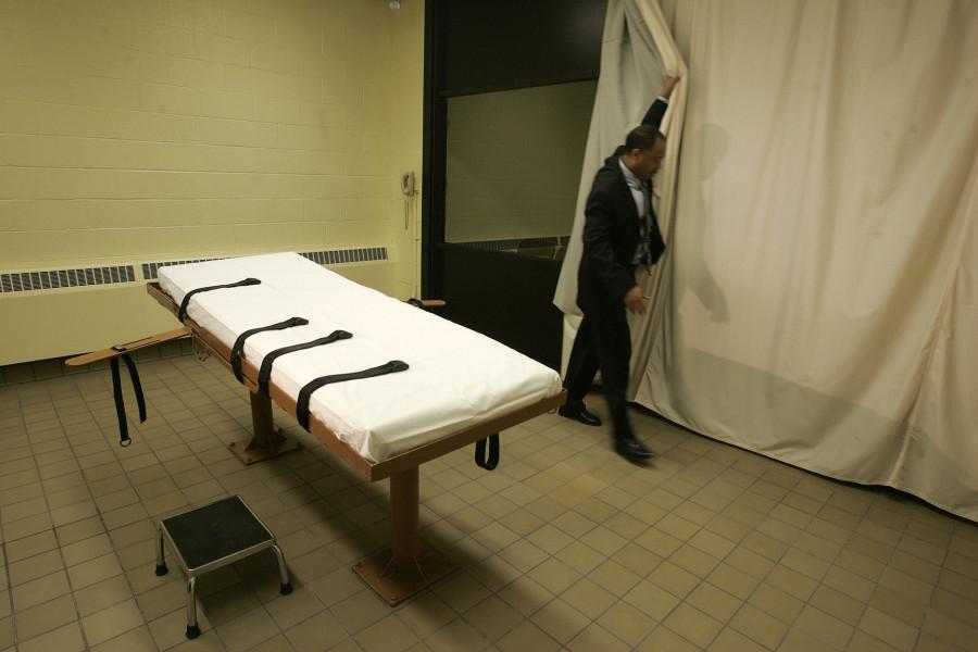 FILE - This Nov. 5, 2005 file photo, shows the death chamber at the Southern Ohio Corrections Facility in Lucasville, Ohio. A federal judge ruled Monday, Oct. 26, 2015, that Ohio can shield the identity of people or entities involving in obtaining or using lethal injection drugs for executions, rejecting defense attorneys’ arguments that the information should be disclosed.  (AP Photo/Kiichiro Sato, File)
