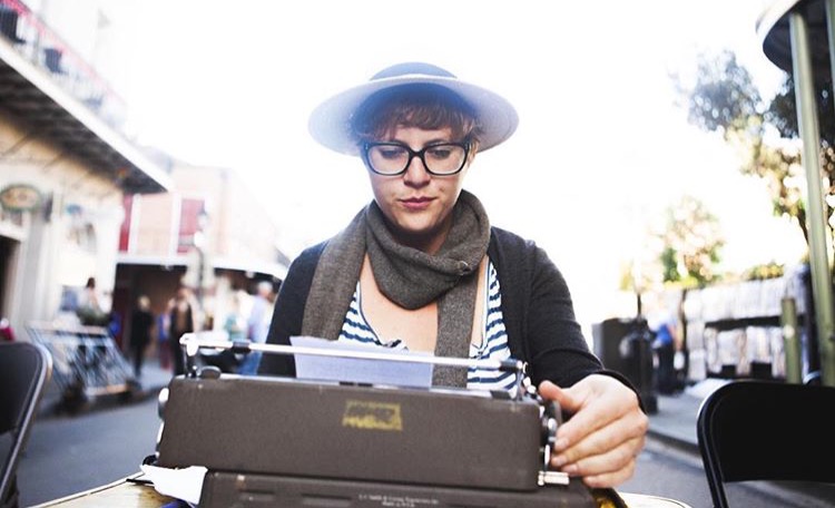 Street performer turns words into poetry