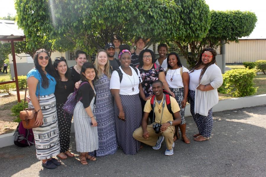 First Row: Raymond Price
Second Row (L to R): Camila Casaw, Bentlie Logan (TL), Maya White, Heather
Malveaux, Maria Todd, Devin Stephens
Third Row (L to R): Vanessa Onstad (staff), MacKenzie Hill, Brooke Amendola,
Ryan Stewart, Patrick Klena (TL), Autumn Moore
Fourth Row: Gabe McCulloch
Credit: Peter Stewart