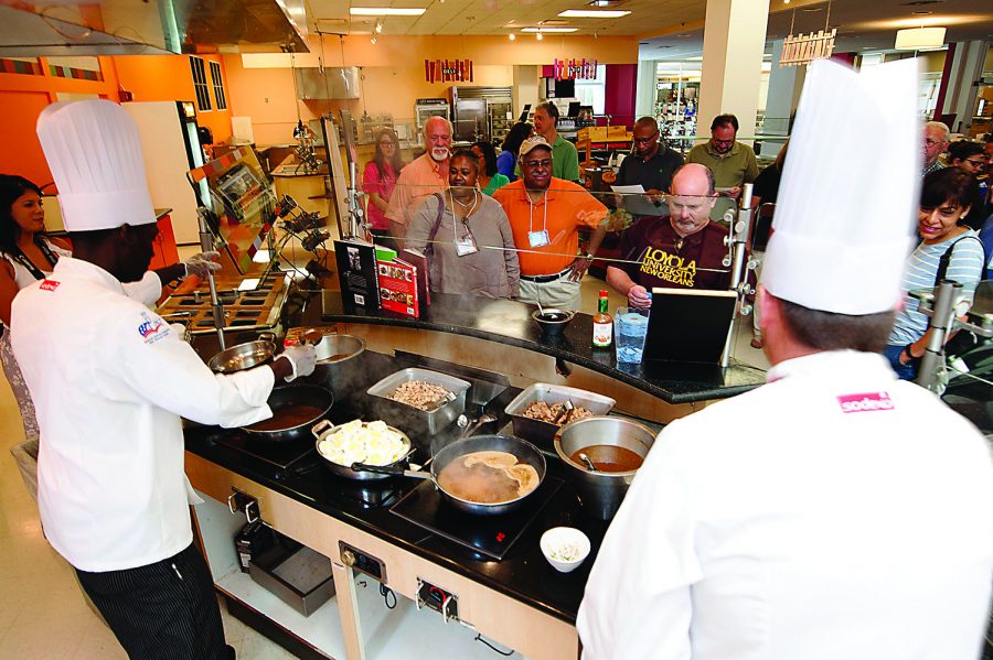 Orleans Room chefs prepare food for students and their families at last year's Family Weekend. This year's Family Weekend will feature a jazz brunch. (Image credit: Department of Student Involvement)