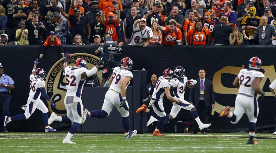 Will Parks (34) returns a blocked extra point for two points late in the 4th quarter. This play proved to be the game-winning play as the Broncos defeated the Saints 25-23.