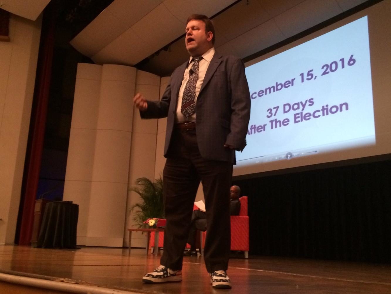 Frank Luntz speaks at the Ed Renwick Lecture Series in Roussel Hall on April 27. Luntz claimed anger as the defining mood of the American electorate. Photo credit: Nick Reimann