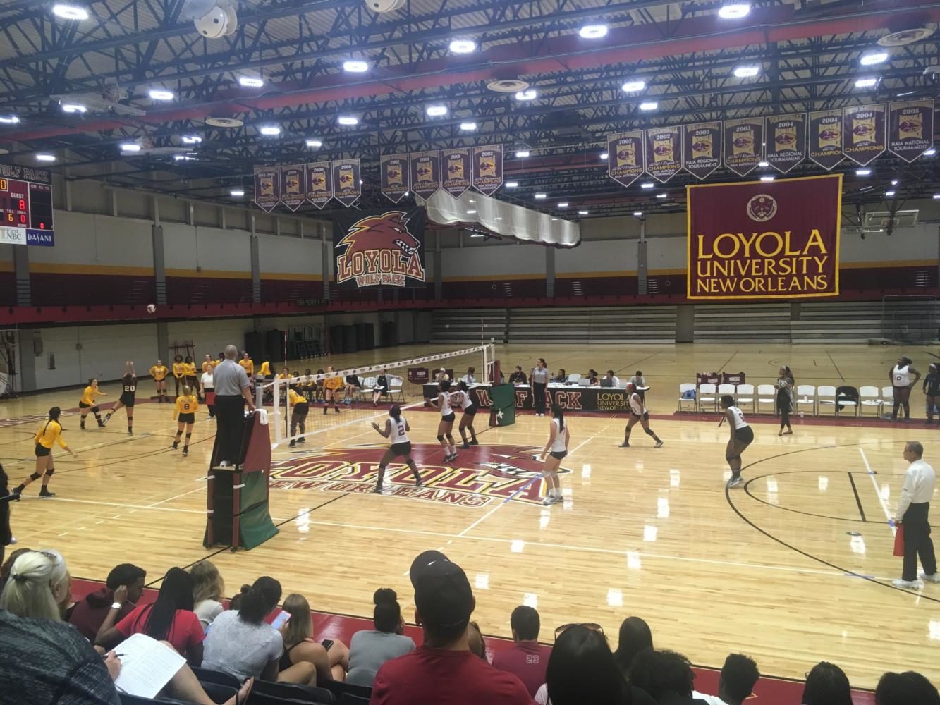 Loyolas Volleyball Team Takes Down Talladega College