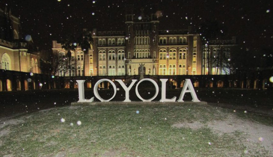 Sleet, not sneaux, falls in front of the Loyola letters at the Horseshoe Jan. 16, 2018. Loyola was the last four-year university in New Orleans to cancel classes for that day. ANDERSON LEAL/The Maroon. Photo credit: Anderson Leal