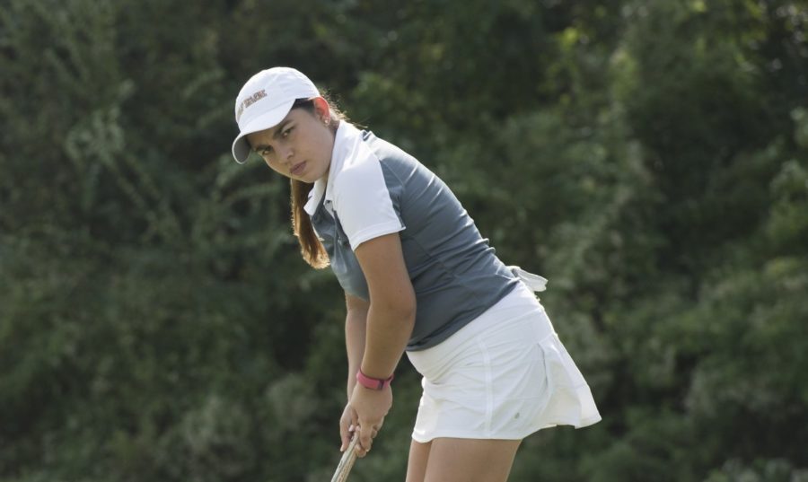 Freshman Alejandra Bedoya Tobar finished in the top-3 at the UNOH Invitational on March 20 2018. The team sported several golfers in the top 20 list. Photo credit: Loyola University Athletics