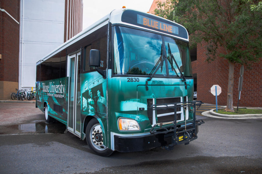 The Blue Line shuttle service arrives at the Carrollton Turnaround on Aug. 27. Tulane's Blue Line replaced Loyola's bus shuttle service for the 2018-2019 school year. Photo credit: Julia Santos