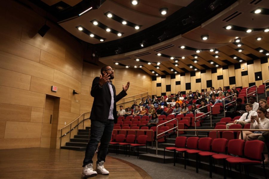 ESPN Commentator, Michael Smith, kicks off the 2018 JEA Louisiana Conference by being honored as the keynote speaker for the event. Photo credit: Angelo Imbraguglio