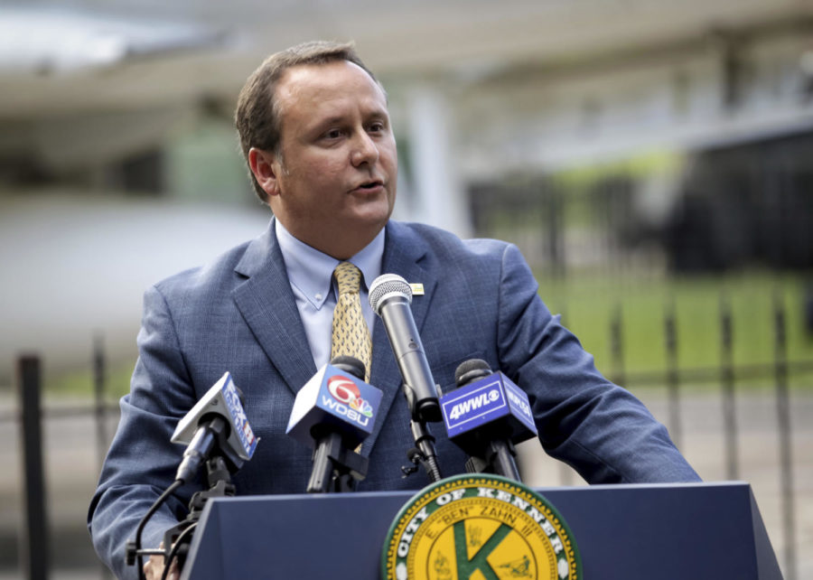 Kenner Mayor Ben Zahn rescinds his order banning the city’s recreation department from purchasing Nike products for use at city recreation facilities, during a news conference, Wednesday, Sept. 12, 2018, at Veterans Park in Kenner, La. (Scott Threlkeld/The Advocate via AP)