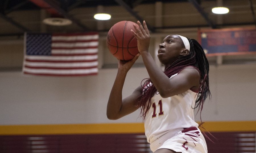 Loyola knocks Dillard out The Den