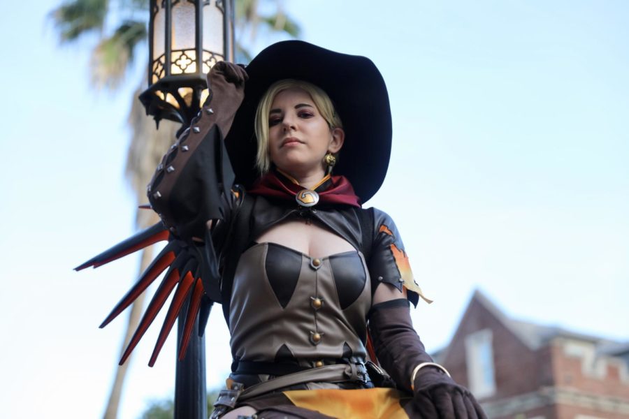 Kris+D%E2%80%99Arcangelo+dresses+up+as+Mercy+from+the+video+game%2C+Overwatch.+DArcangelo+says+she+finds+a+welcoming+community+within+cosplayers.+Photo+credit%3A+Andres+Fuentes