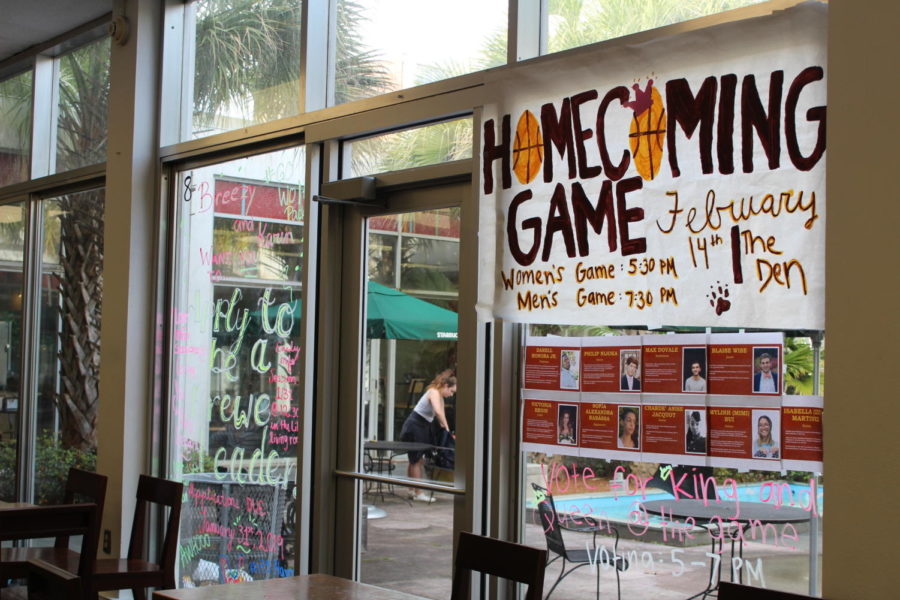 A homecoming banner hangs in the Danna Center. Some students were frustrated that students representing Turning Point USA were tabling in the Danna Center on Wednesday, Sept. 29. Photo credit: Hannah Renton