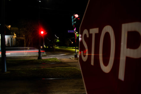 Broken St. Charles traffic light causes frustration