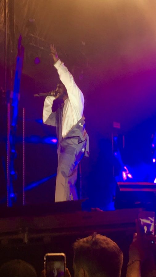 Kendrick Lamar performs at the 2017 Voodoo Music + Arts Experience. Lamar played several songs from “To Pimp a Butterfly”. SIDNEY OVROM / The Maroon. Photo credit: Sidney Ovrom