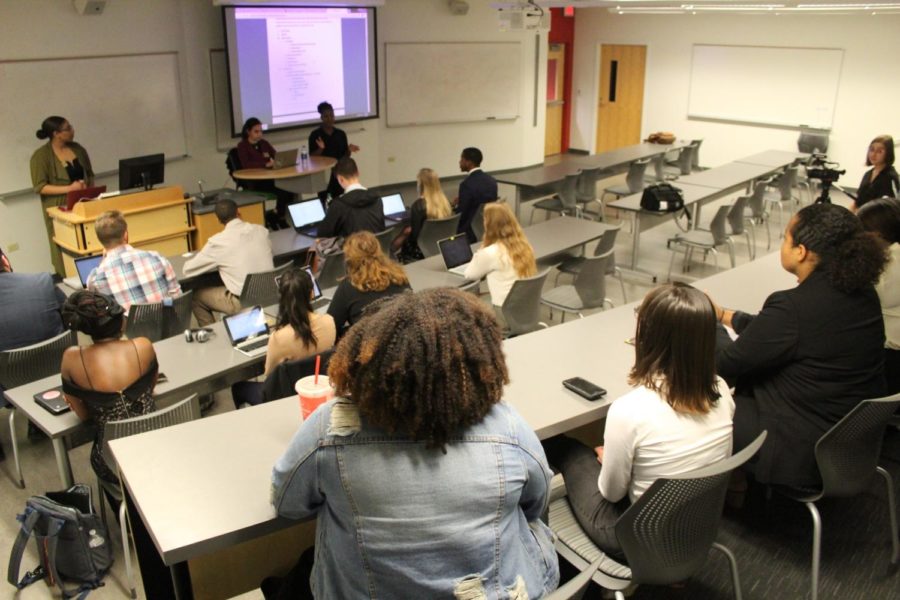 Students listen as the Student Government Association discuss their responses to President Sierra Ambrose’s list of vetos. The vetos become a major point of contention. Photo credit: Cristian Orellana