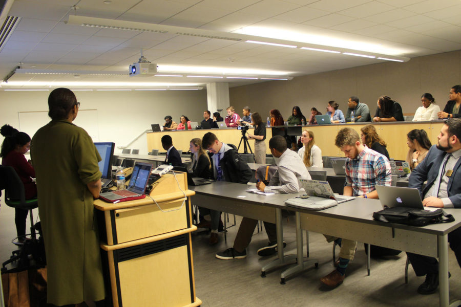 Senators, students and staff members question SGA President, Sierra Ambrose about her three vetoes, in a heated exchange at a senate meeting on Wednesday, March 20. Senators voted unanimously to overturn Ambrose’s three vetoes. Photo credit: Cristian Orellana