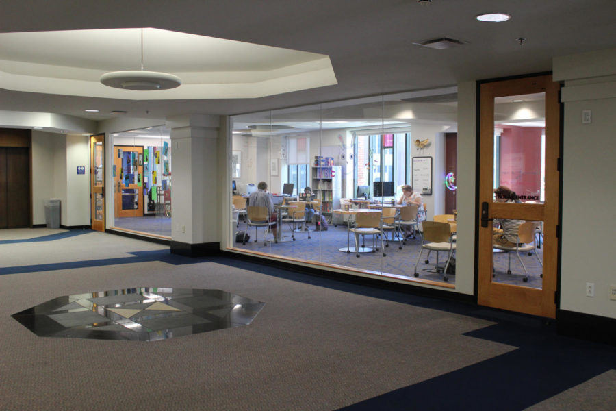 Students are studying in the Student Success Center. Resources like the Center contribute to high graduation rates. Photo credit: Cristian Orellana