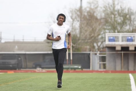 Track and field teams rack up conference awards