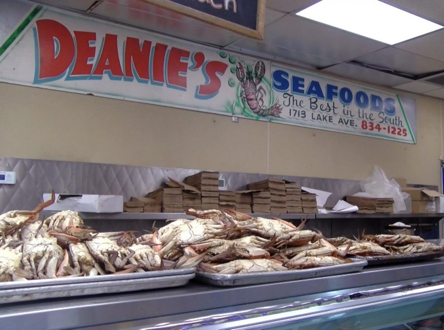 Trays+of+crabs+sit+on+the+counter+of+Deanies+Seafood+Market.+Deanies+was+not+affected+by+the+new+seafood+bill+due+to+selling+local+shrimp+and+crawfish.+Photo+credit%3A+Cody+Downey