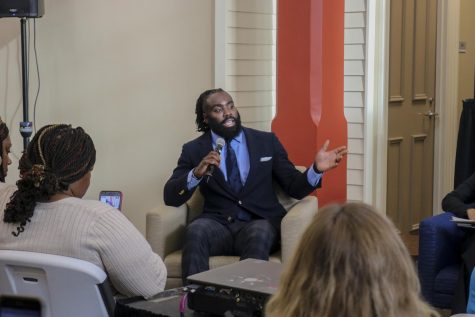 New Orleans Saints linebacker defends public attorneys
