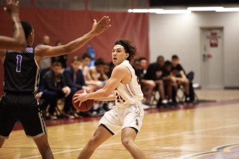 Men’s and women’s basketball end Spring Hill games in victory