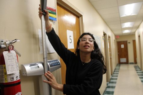 Student interns as medical translator for Spanish speakers