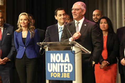 Governor bans large gatherings, closes public schools