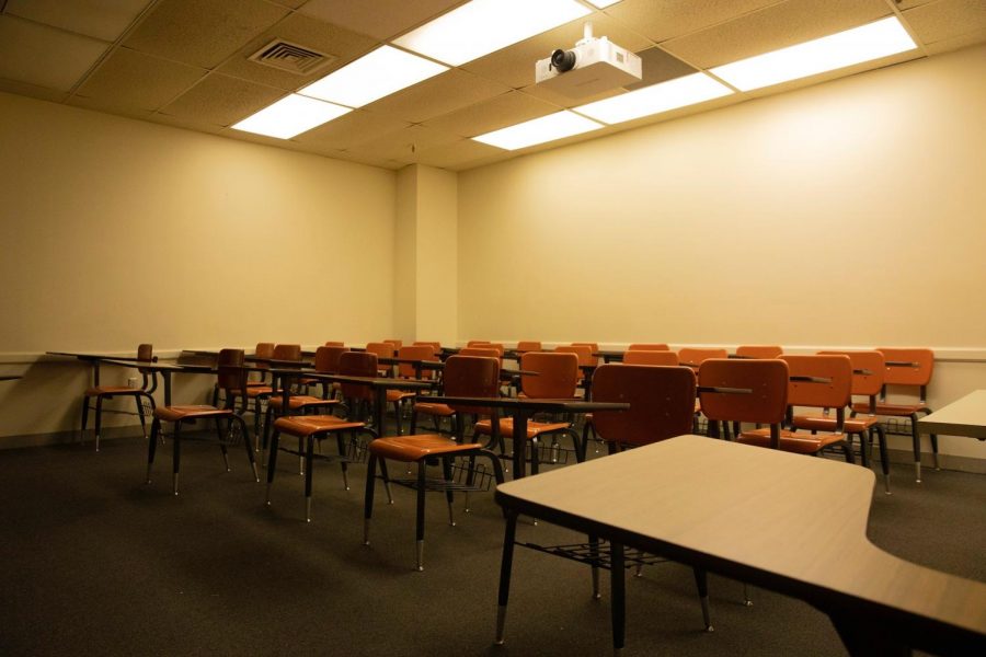 A Loyola classroom sits empty in this March 11, 2020 file photo. Christopher Schaberg writes that faculty are better able to teach and serve their students when they have tenure or are on the tenure track. Photo credit: Cristian Orellana