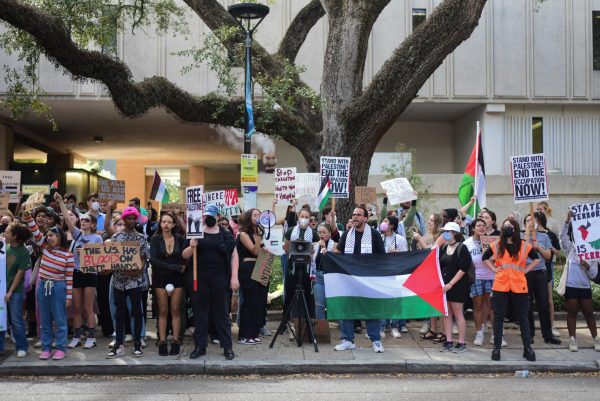 Pro-Palestine protestors gather outside Freret Street and McAlister Dr. in Uptown New Orleans at 12:30 p.m., on Thursday October 26.