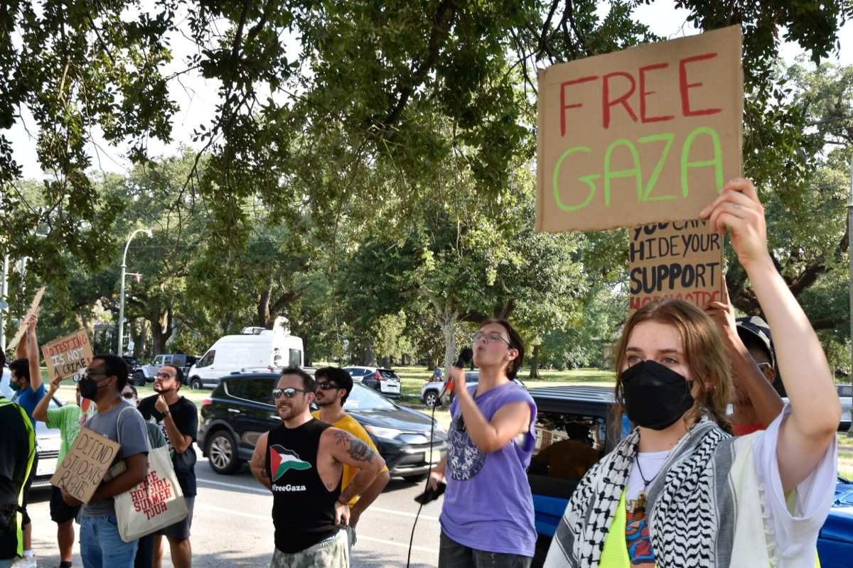 BREAKING: Protesters condemn administration at new student convocation