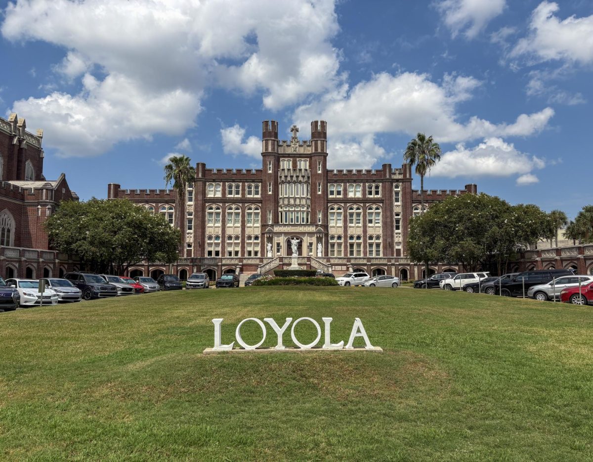 OPINION: Loyola's current untapped alumni system