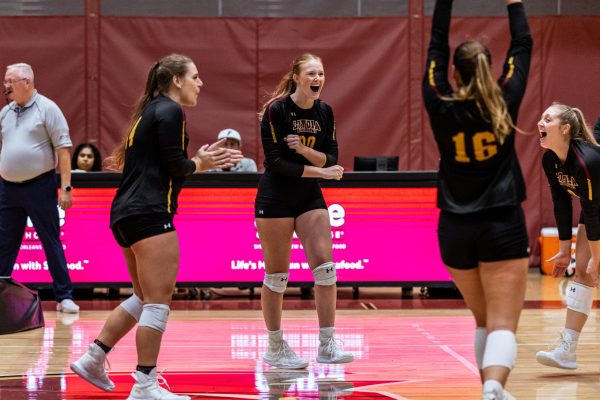 Women's volleyball team celebrated their win with energy and excitement at the Den. They now look ahead with momentum as they prepare for their next matchup. Abigail Smith/Loyola New Orleans 