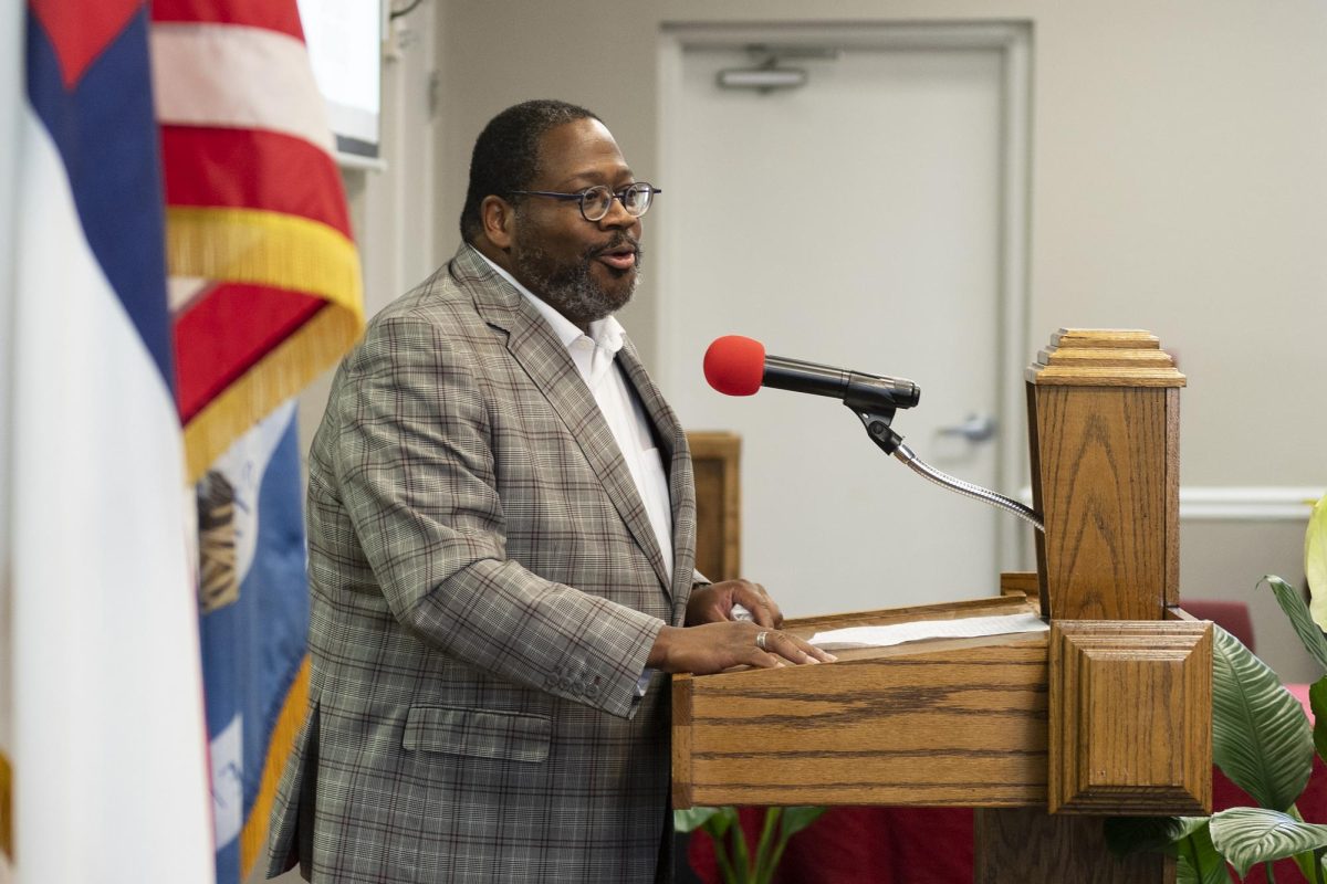 Loyola University President Xavier Cole speaking at Rayburn Correctional Facility. Courtesy of Loyola. 